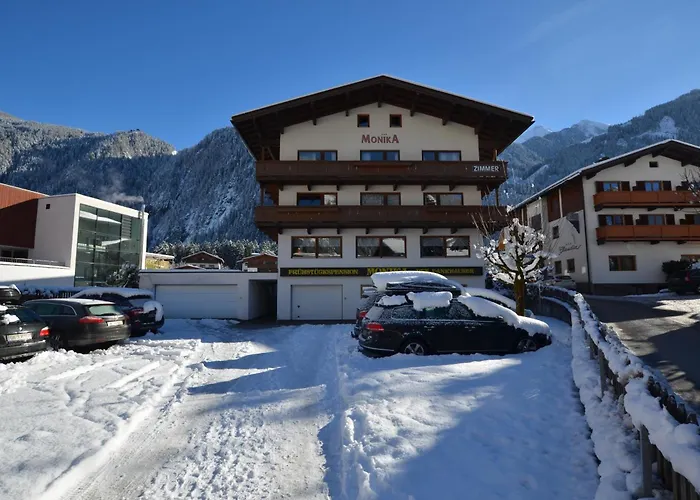 Hotel Haus Claudia und Haus Monika Mayrhofen